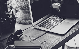 哈登高效场场空砍 火箭留登计划进入破产倒计时？