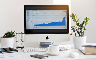 JDG发布胜利之舞：请找出跳的最享受和最僵硬的人